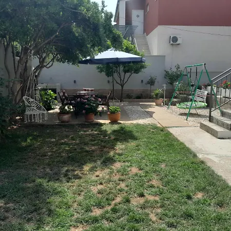 Bepo Apartamento Makarska